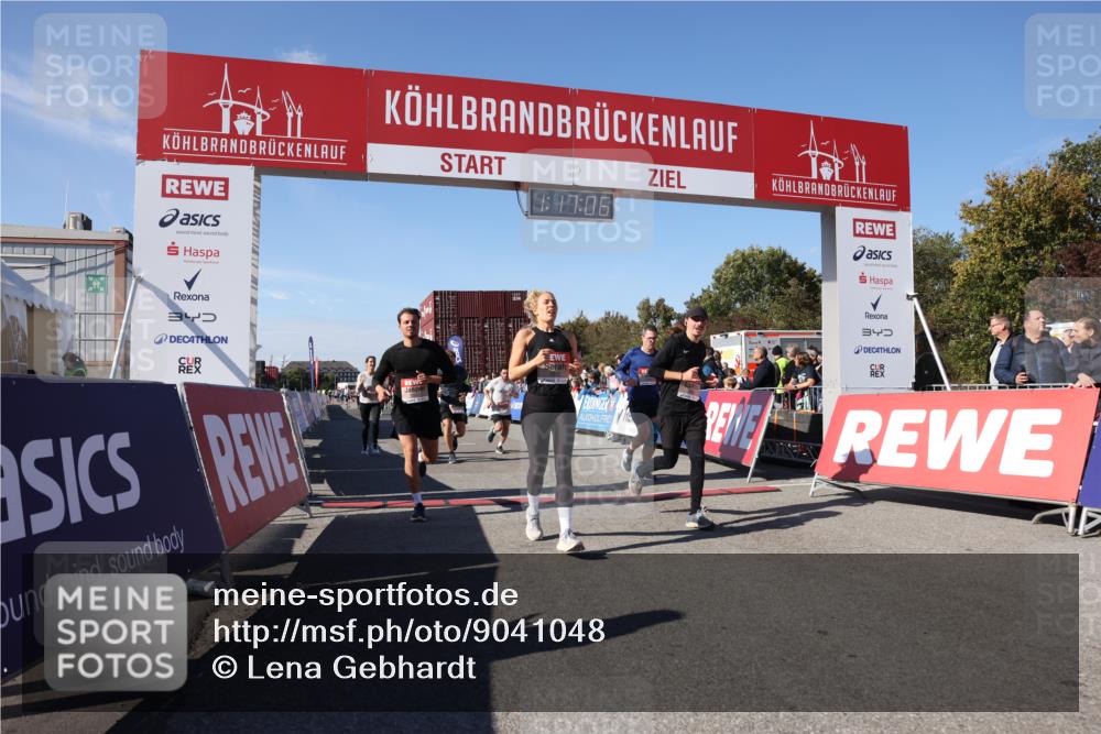 03.10.2025 - Köhlbrandbrückenlauf Lena Gebhardt http://msf.ph/oto/9041048 03.10.2025 13:17:07 Ziel 4242, 4331, 4361, 4861, 4978, 4982, 5033, 5073, 5087, 5090, 5100, 5479, 5667, 5840, 6431, 6474, 6623, 6626 meine-sportfotos.de