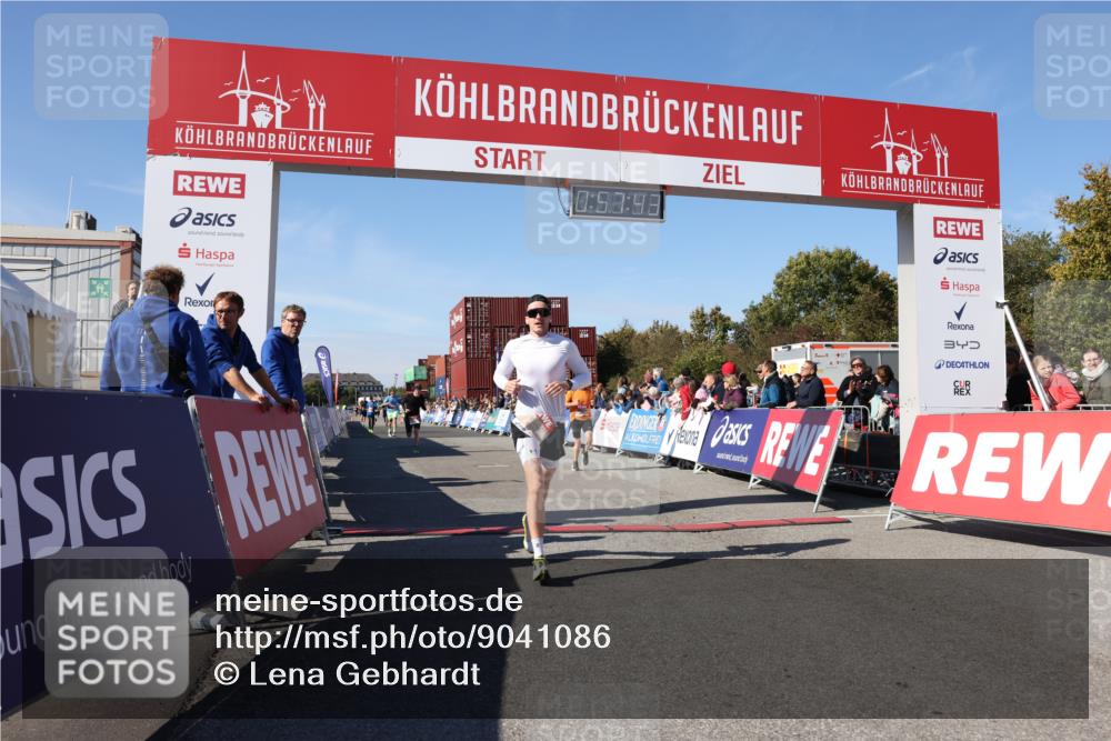 03.10.2025 - Köhlbrandbrückenlauf Lena Gebhardt http://msf.ph/oto/9041086 03.10.2025 12:57:44 Ziel 4032, 4037, 4076, 4105, 5960, 6122, 6371, 6809 meine-sportfotos.de
