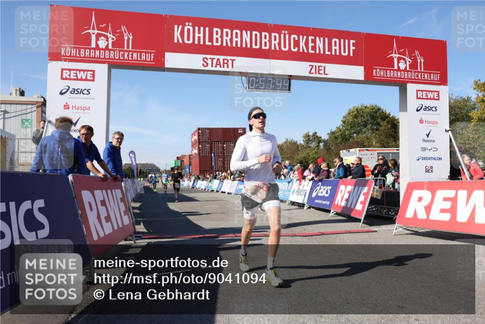 03.10.2025 - Köhlbrandbrückenlauf Lena Gebhardt http://msf.ph/oto/9041094 03.10.2025 12:57:44 Ziel 4032, 4037, 4076, 4105, 5960, 6122, 6371, 6809 meine-sportfotos.de