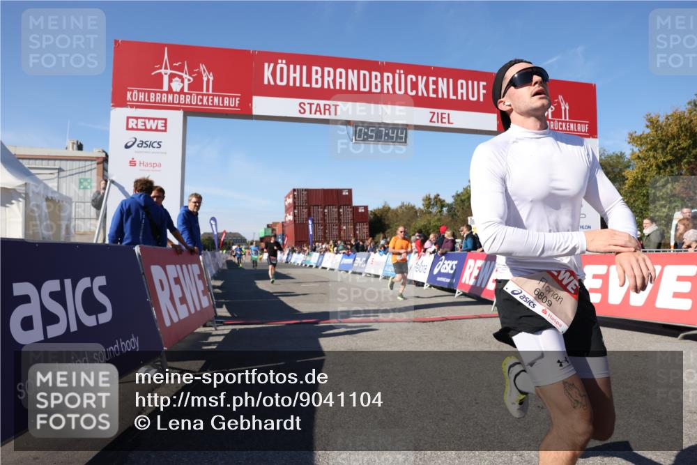 03.10.2025 - Köhlbrandbrückenlauf Lena Gebhardt http://msf.ph/oto/9041104 03.10.2025 12:57:45 Ziel 4032, 4037, 4076, 4105, 5669, 5960, 6122, 6371, 6809 meine-sportfotos.de