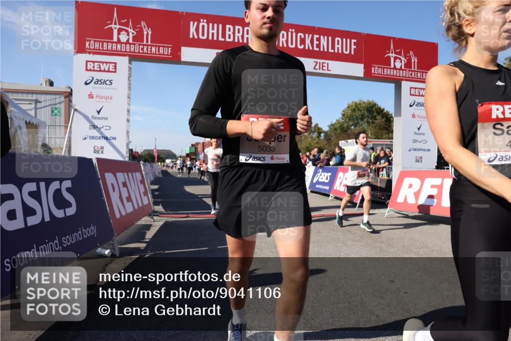 03.10.2025 - Köhlbrandbrückenlauf Lena Gebhardt http://msf.ph/oto/9041106 03.10.2025 13:17:08 Ziel 4242, 4331, 4361, 4861, 4978, 4982, 5033, 5073, 5087, 5090, 5100, 5429, 5479, 5667, 6431, 6474, 6623, 6626 meine-sportfotos.de