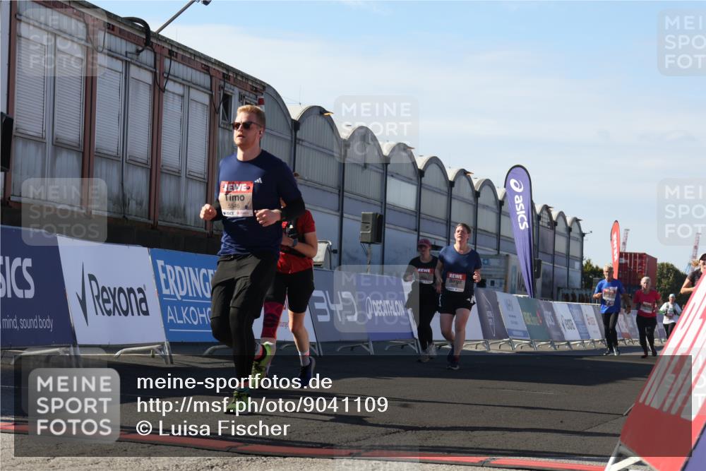 03.10.2025 - Köhlbrandbrückenlauf Luisa Fischer http://msf.ph/oto/9041109 03.10.2025 13:33:36 Ziel 4006, 4744, 5179, 5211, 5281, 5367, 5546, 5549, 5579, 6094, 6276, 6734 meine-sportfotos.de