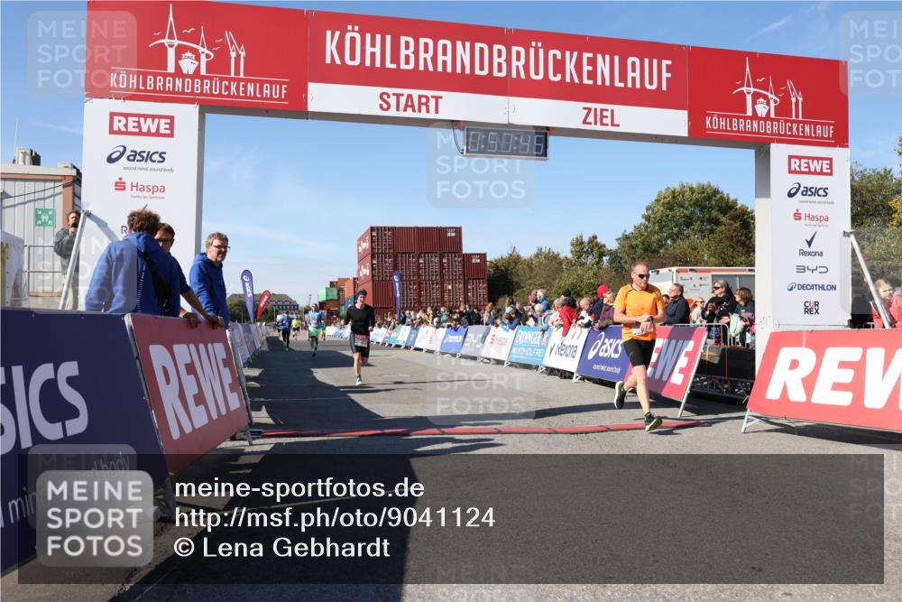 03.10.2025 - Köhlbrandbrückenlauf Lena Gebhardt http://msf.ph/oto/9041124 03.10.2025 12:57:45 Ziel 4032, 4037, 4076, 4105, 5669, 5960, 6122, 6371, 6809 meine-sportfotos.de