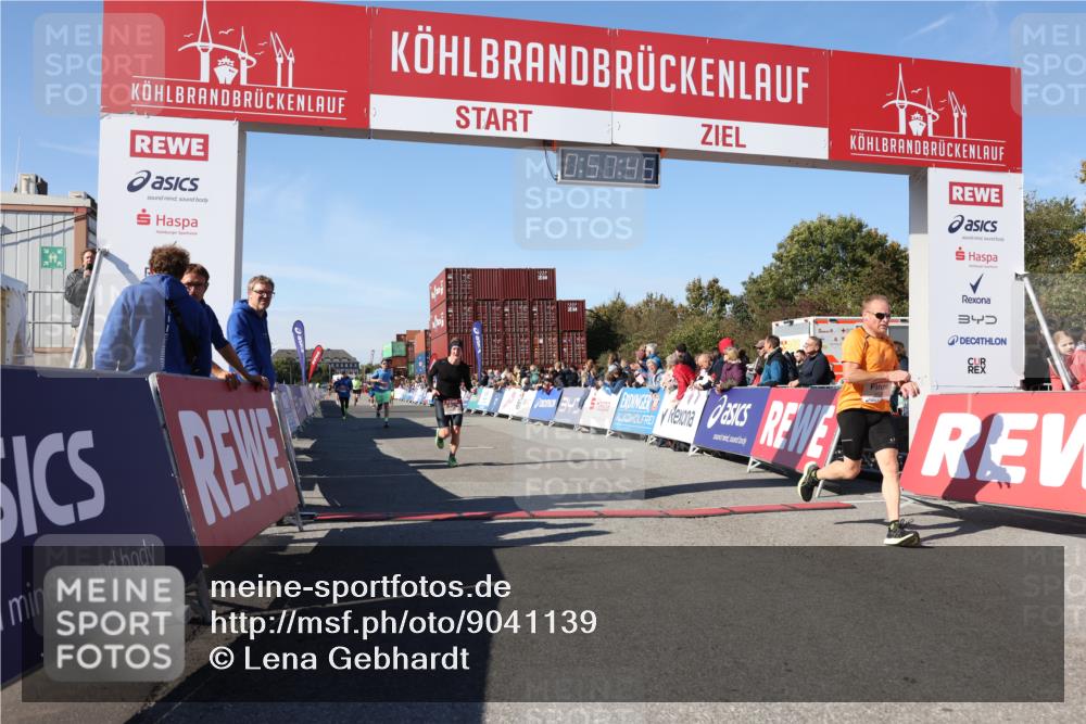 03.10.2025 - Köhlbrandbrückenlauf Lena Gebhardt http://msf.ph/oto/9041139 03.10.2025 12:57:46 Ziel 4032, 4037, 4076, 5669, 5960, 6371, 6809 meine-sportfotos.de