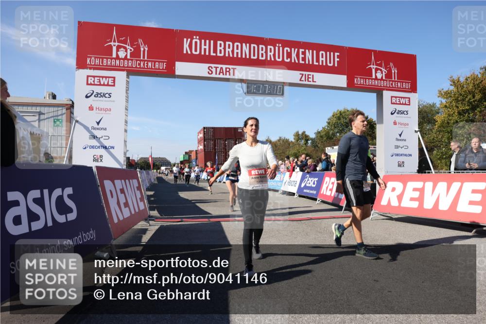 03.10.2025 - Köhlbrandbrückenlauf Lena Gebhardt http://msf.ph/oto/9041146 03.10.2025 13:17:10 Ziel 4242, 4331, 4361, 4404, 4861, 4978, 4982, 5033, 5073, 5087, 5090, 5429, 5479, 5544, 5667, 6431, 6623, 6626 meine-sportfotos.de