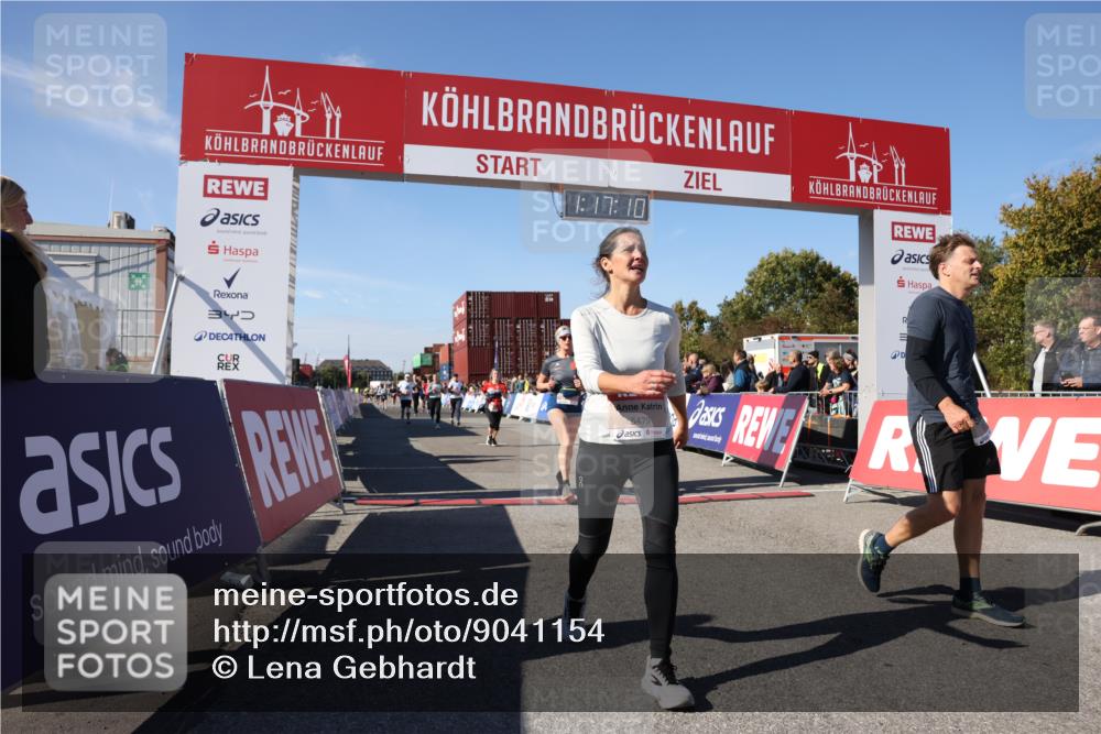 03.10.2025 - Köhlbrandbrückenlauf Lena Gebhardt http://msf.ph/oto/9041154 03.10.2025 13:17:11 Ziel 4242, 4331, 4361, 4404, 4861, 4978, 4982, 5033, 5073, 5087, 5090, 5429, 5479, 5544, 5667, 5943, 6431, 6626 meine-sportfotos.de