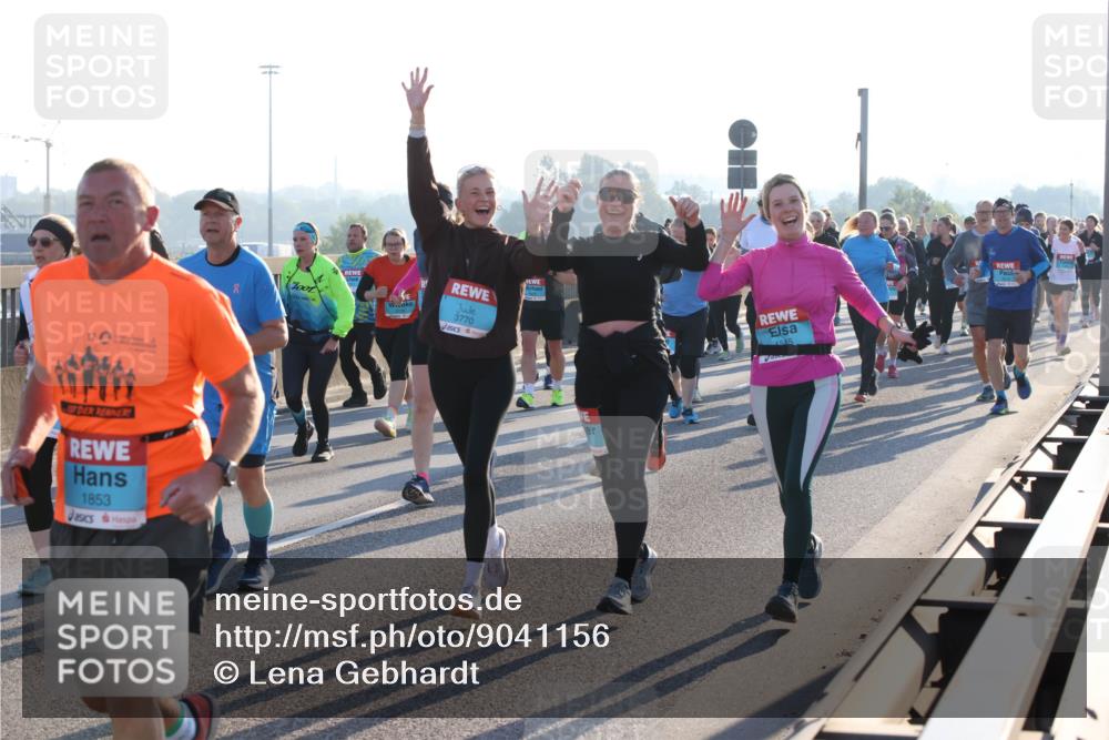03.10.2025 - Köhlbrandbrückenlauf Lena Gebhardt http://msf.ph/oto/9041156 03.10.2025 09:25:25 Position 1 1853, 3770, 685 meine-sportfotos.de
