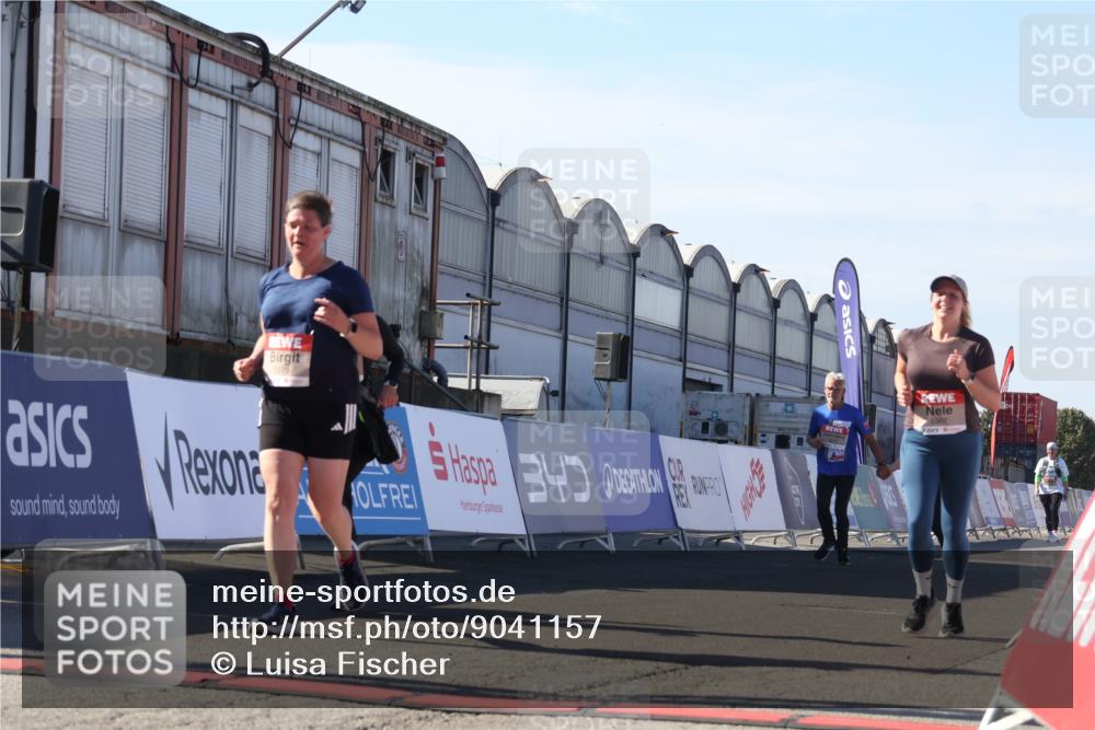 03.10.2025 - Köhlbrandbrückenlauf Luisa Fischer http://msf.ph/oto/9041157 03.10.2025 13:33:39 Ziel 4006, 4744, 5179, 5281, 5367, 5546, 5579, 6094, 6734 meine-sportfotos.de