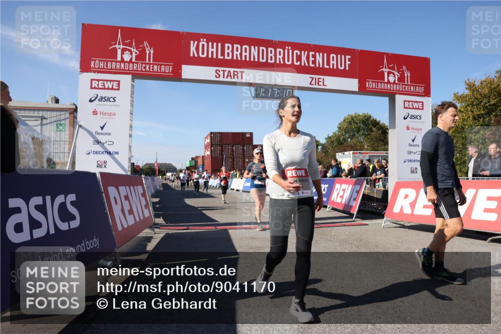 03.10.2025 - Köhlbrandbrückenlauf Lena Gebhardt http://msf.ph/oto/9041170 03.10.2025 13:17:11 Ziel 4242, 4331, 4361, 4404, 4861, 4978, 4982, 5033, 5073, 5087, 5090, 5429, 5479, 5544, 5667, 5943, 6431, 6626 meine-sportfotos.de