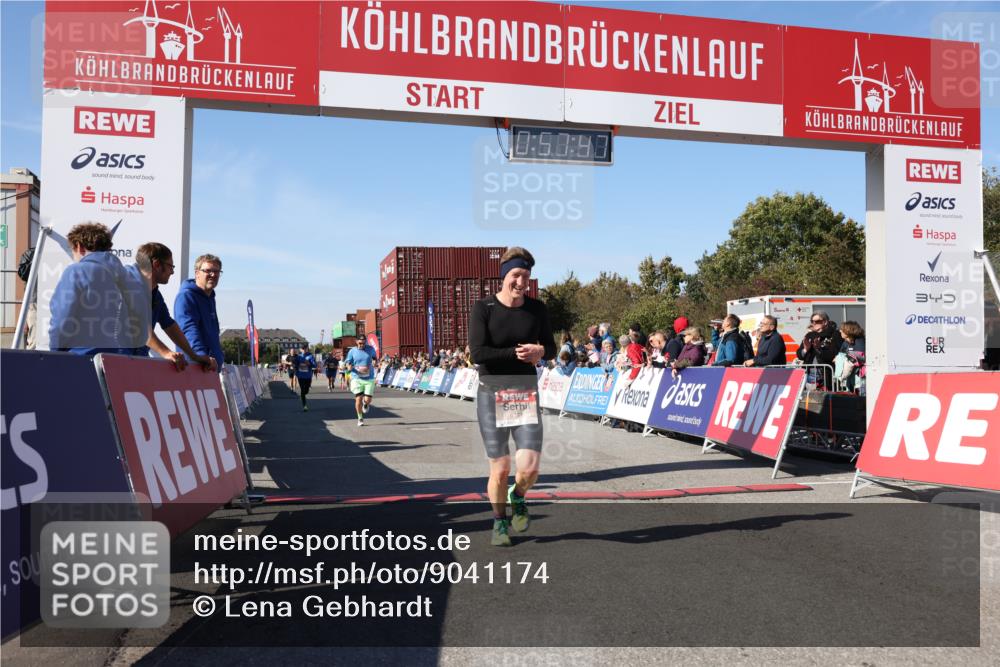 03.10.2025 - Köhlbrandbrückenlauf Lena Gebhardt http://msf.ph/oto/9041174 03.10.2025 12:57:48 Ziel 4032, 4037, 4076, 4654, 5669, 5960, 6371, 6809 meine-sportfotos.de