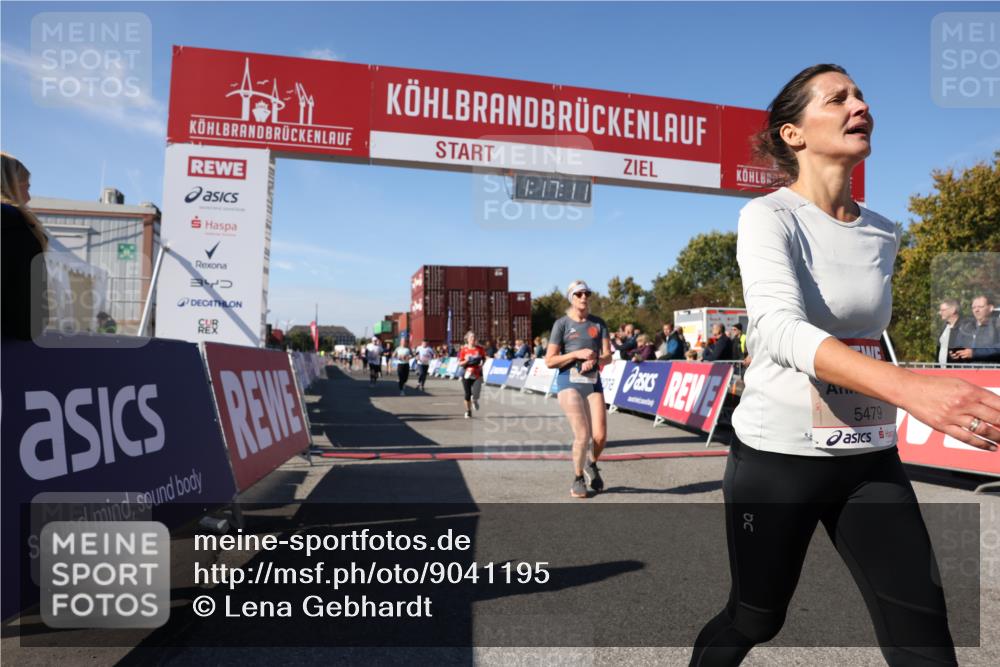 03.10.2025 - Köhlbrandbrückenlauf Lena Gebhardt http://msf.ph/oto/9041195 03.10.2025 13:17:12 Ziel 4242, 4331, 4361, 4404, 4861, 4982, 5033, 5073, 5087, 5090, 5429, 5479, 5544, 5667, 5943, 6431 meine-sportfotos.de