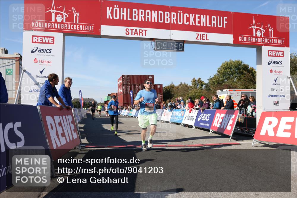 03.10.2025 - Köhlbrandbrückenlauf Lena Gebhardt http://msf.ph/oto/9041203 03.10.2025 12:57:50 Ziel 4037, 4102, 4654, 5669, 5960, 5961, 6371, 6809 meine-sportfotos.de