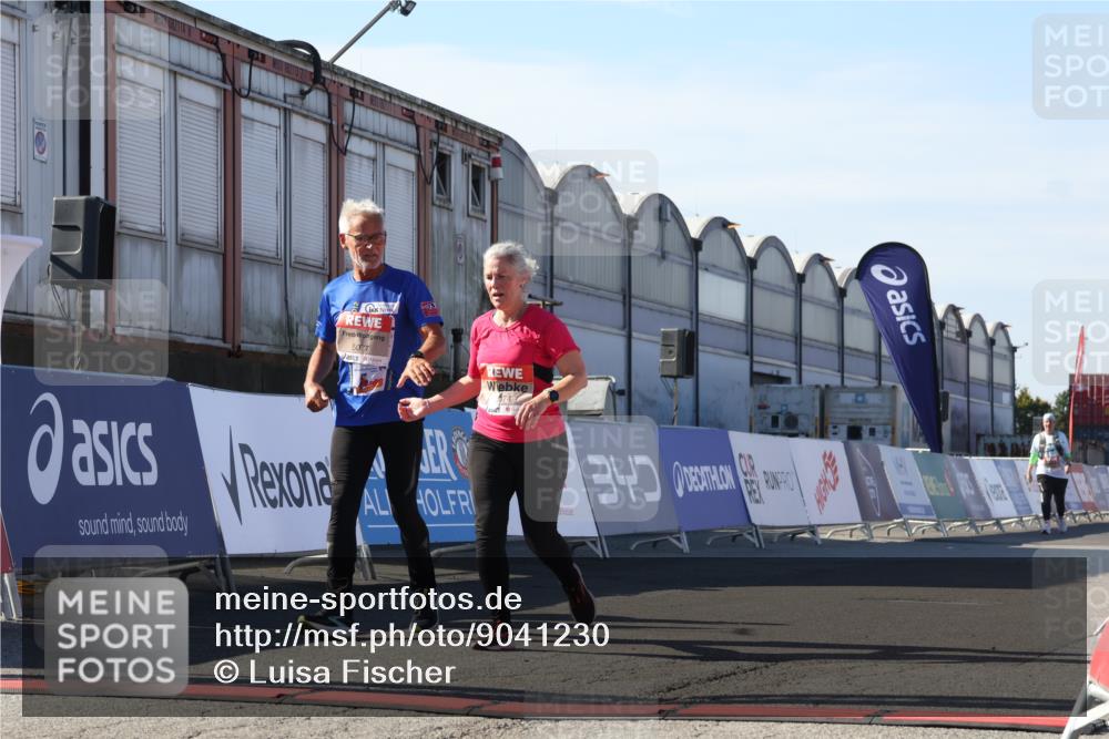 03.10.2025 - Köhlbrandbrückenlauf Luisa Fischer http://msf.ph/oto/9041230 03.10.2025 13:33:45 Ziel 4744, 5074, 5077, 5367, 5546, 5579, 6734 meine-sportfotos.de
