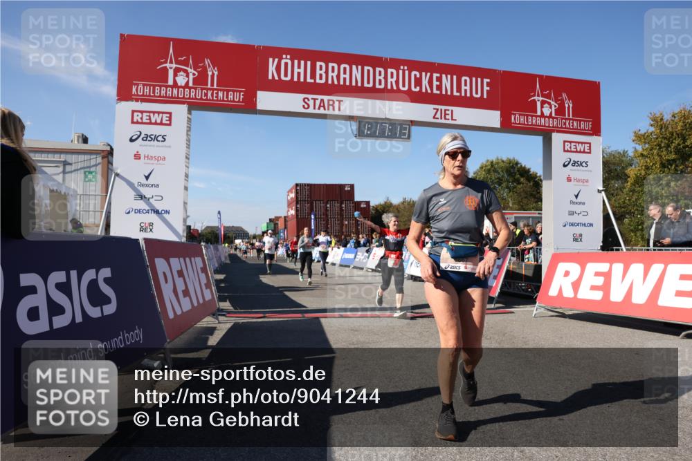 03.10.2025 - Köhlbrandbrückenlauf Lena Gebhardt http://msf.ph/oto/9041244 03.10.2025 13:17:13 Ziel 4242, 4361, 4404, 4982, 5033, 5073, 5087, 5090, 5429, 5479, 5544, 5667, 5943, 6431 meine-sportfotos.de