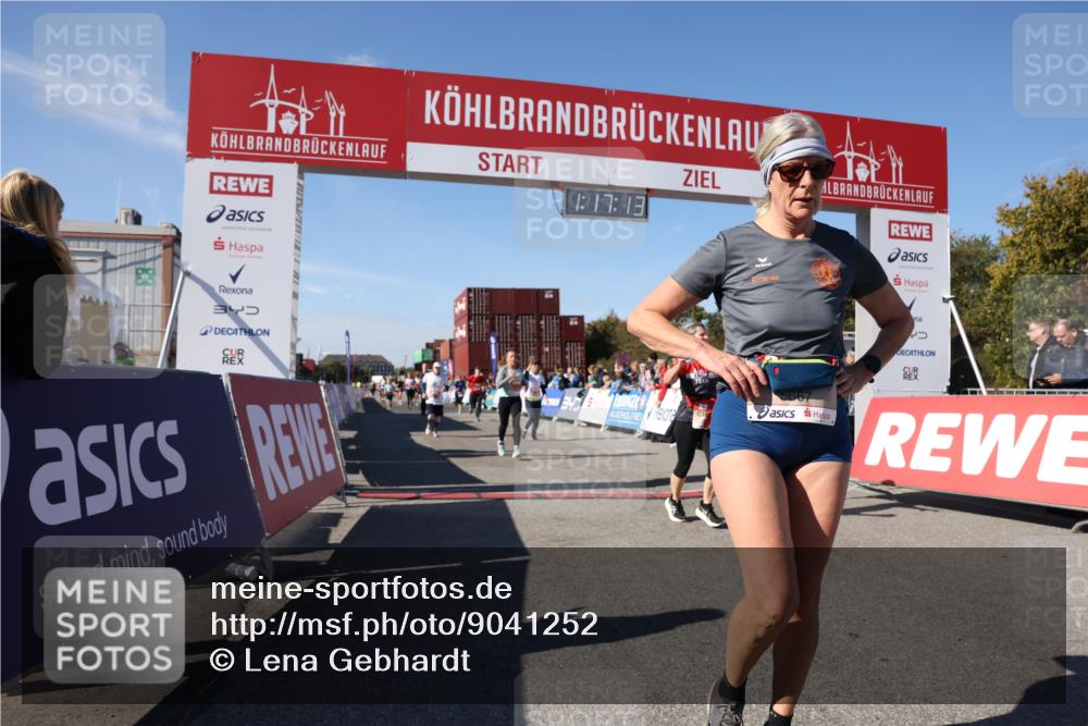03.10.2025 - Köhlbrandbrückenlauf Lena Gebhardt http://msf.ph/oto/9041252 03.10.2025 13:17:14 Ziel 4242, 4361, 4404, 4982, 4988, 5033, 5073, 5087, 5090, 5429, 5479, 5544, 5638, 5642, 5667, 5890, 5943, 6431 meine-sportfotos.de