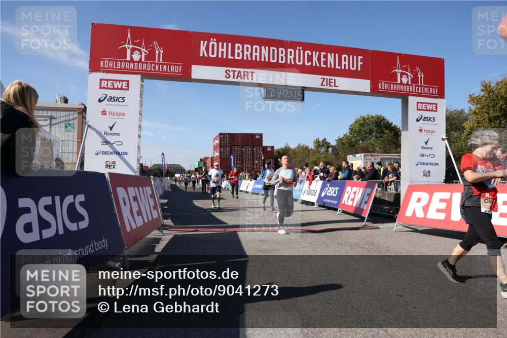03.10.2025 - Köhlbrandbrückenlauf Lena Gebhardt http://msf.ph/oto/9041273 03.10.2025 13:17:15 Ziel 4242, 4361, 4404, 4982, 4988, 5033, 5073, 5087, 5090, 5429, 5479, 5544, 5638, 5642, 5667, 5890, 5943, 6389, 6431 meine-sportfotos.de