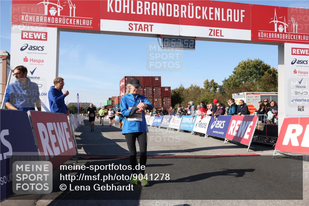 03.10.2025 - Köhlbrandbrückenlauf Lena Gebhardt http://msf.ph/oto/9041278 03.10.2025 12:57:52 Ziel 4037, 4046, 4102, 4654, 5669, 5960, 5961, 6371, 6518, 6519, 6520, 6809 meine-sportfotos.de