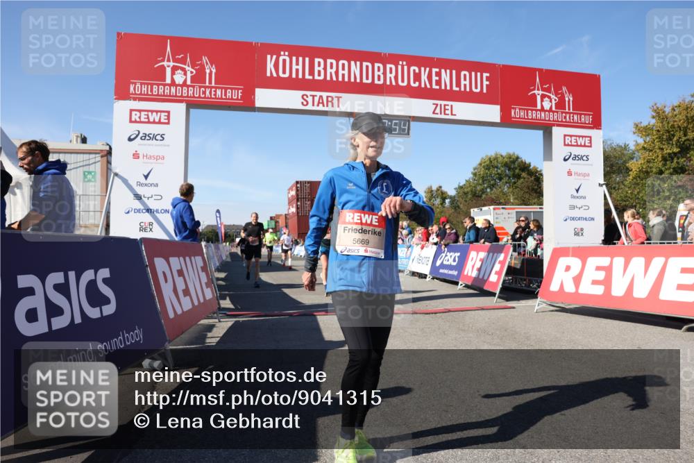 03.10.2025 - Köhlbrandbrückenlauf Lena Gebhardt http://msf.ph/oto/9041315 03.10.2025 12:57:54 Ziel 4037, 4046, 4102, 4654, 5669, 5960, 5961, 6371, 6518, 6519, 6520 meine-sportfotos.de