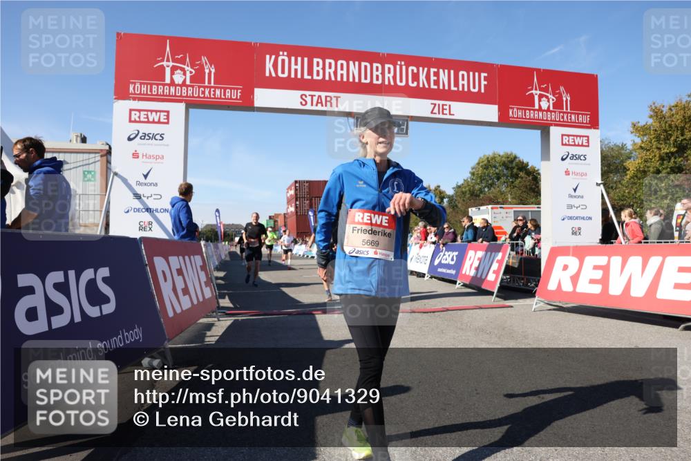 03.10.2025 - Köhlbrandbrückenlauf Lena Gebhardt http://msf.ph/oto/9041329 03.10.2025 12:57:54 Ziel 4037, 4046, 4102, 4654, 5669, 5960, 5961, 6371, 6518, 6519, 6520 meine-sportfotos.de