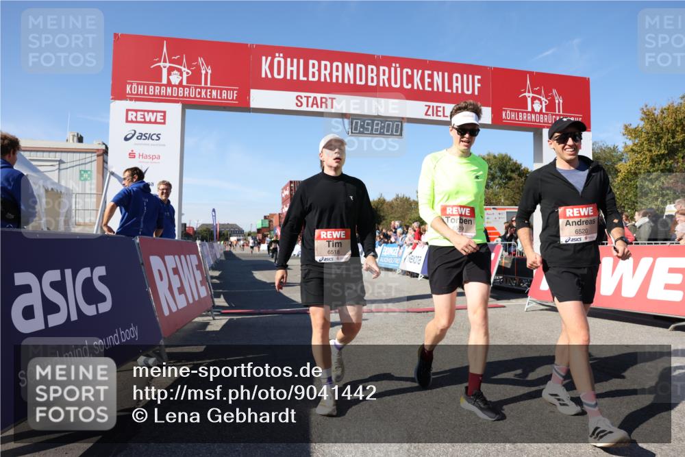 03.10.2025 - Köhlbrandbrückenlauf Lena Gebhardt http://msf.ph/oto/9041442 03.10.2025 12:58:01 Ziel 4046, 4102, 4654, 5669, 5961, 6518, 6519, 6520, 6715 meine-sportfotos.de