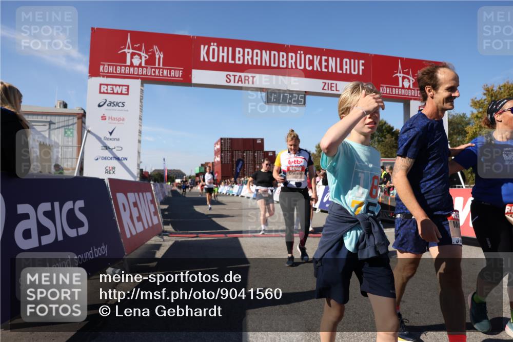 03.10.2025 - Köhlbrandbrückenlauf Lena Gebhardt http://msf.ph/oto/9041560 03.10.2025 13:17:26 Ziel 4404, 4686, 4746, 4818, 4988, 5007, 5008, 5031, 5638, 5642, 5890, 5943, 6069, 6389, 6710 meine-sportfotos.de
