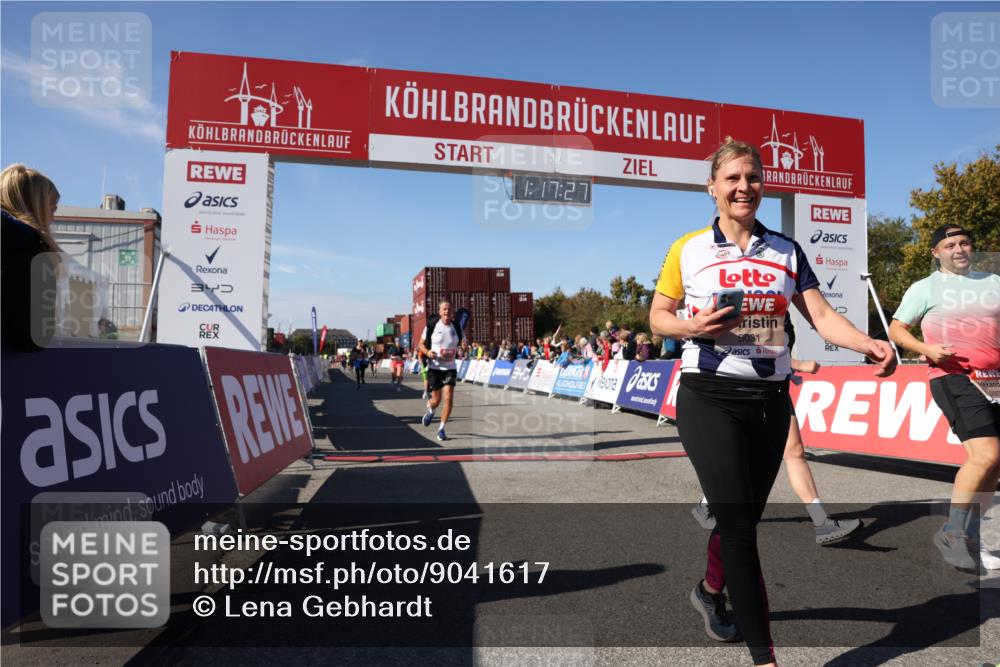 03.10.2025 - Köhlbrandbrückenlauf Lena Gebhardt http://msf.ph/oto/9041617 03.10.2025 13:17:27 Ziel 4012, 4686, 4746, 4818, 4988, 5007, 5008, 5031, 5638, 5642, 5890, 5943, 6069, 6389, 6710 meine-sportfotos.de