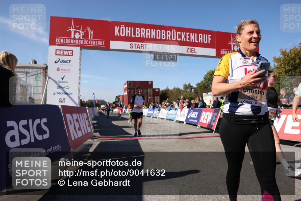 03.10.2025 - Köhlbrandbrückenlauf Lena Gebhardt http://msf.ph/oto/9041632 03.10.2025 13:17:28 Ziel 4012, 4686, 4746, 4818, 4988, 5007, 5008, 5031, 5638, 5642, 5890, 6069, 6389, 6710 meine-sportfotos.de