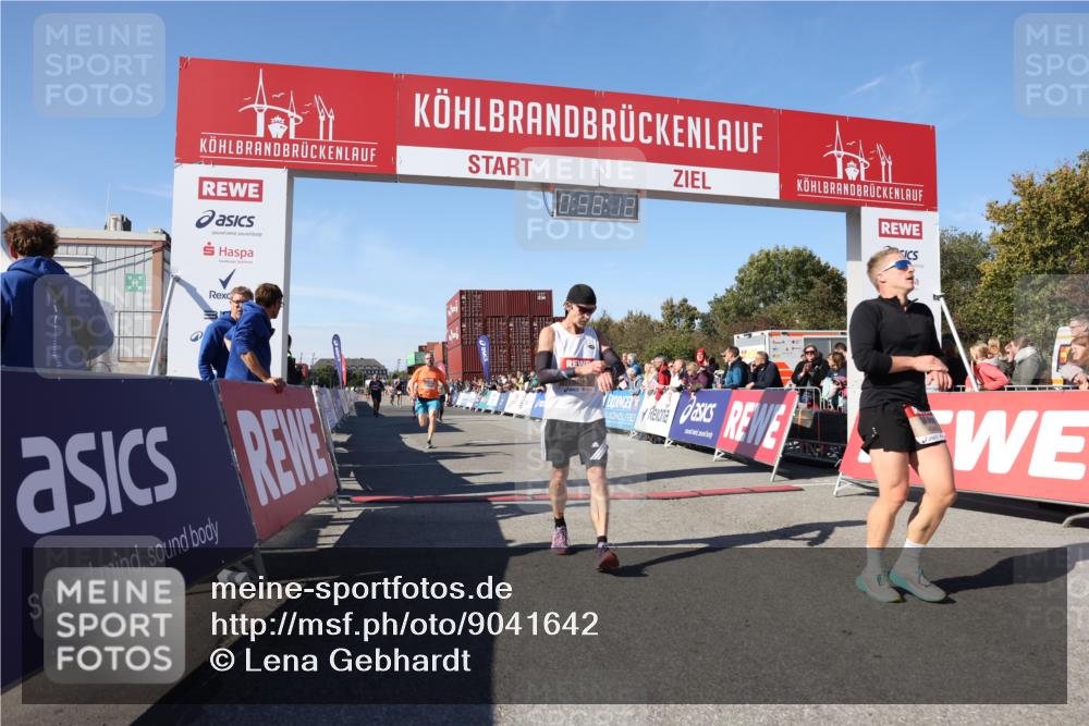 03.10.2025 - Köhlbrandbrückenlauf Lena Gebhardt http://msf.ph/oto/9041642 03.10.2025 12:58:12 Ziel 4099, 4234, 4248, 4394, 6152, 6715, 6717, 6718 meine-sportfotos.de