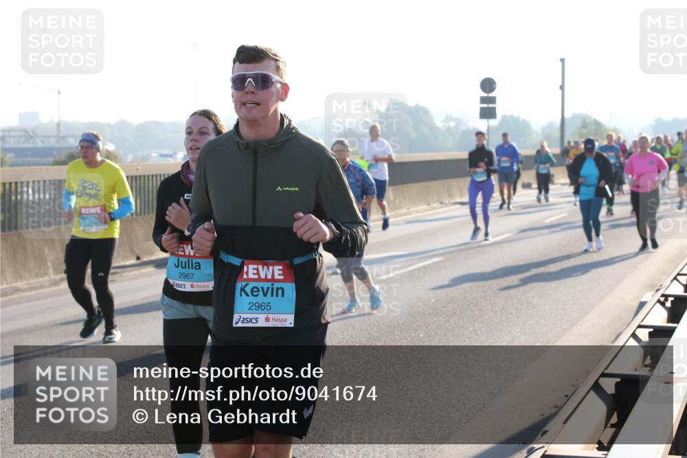 03.10.2025 - Köhlbrandbrückenlauf Lena Gebhardt http://msf.ph/oto/9041674 03.10.2025 09:25:42 Position 1 2967, 2965 meine-sportfotos.de