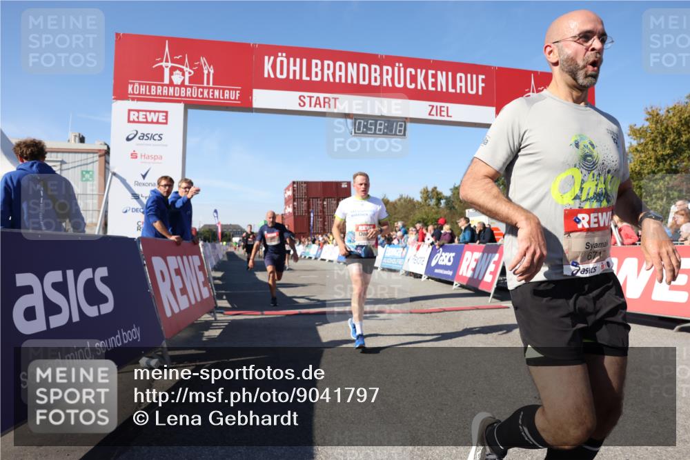 03.10.2025 - Köhlbrandbrückenlauf Lena Gebhardt http://msf.ph/oto/9041797 03.10.2025 12:58:19 Ziel 4083, 4099, 4248, 4394, 6152, 6717, 6718, 6732, 6741 meine-sportfotos.de
