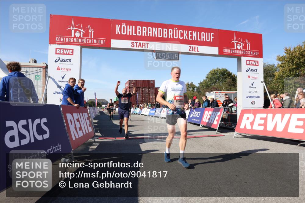 03.10.2025 - Köhlbrandbrückenlauf Lena Gebhardt http://msf.ph/oto/9041817 03.10.2025 12:58:19 Ziel 4083, 4099, 4248, 4394, 6152, 6717, 6718, 6732, 6741 meine-sportfotos.de