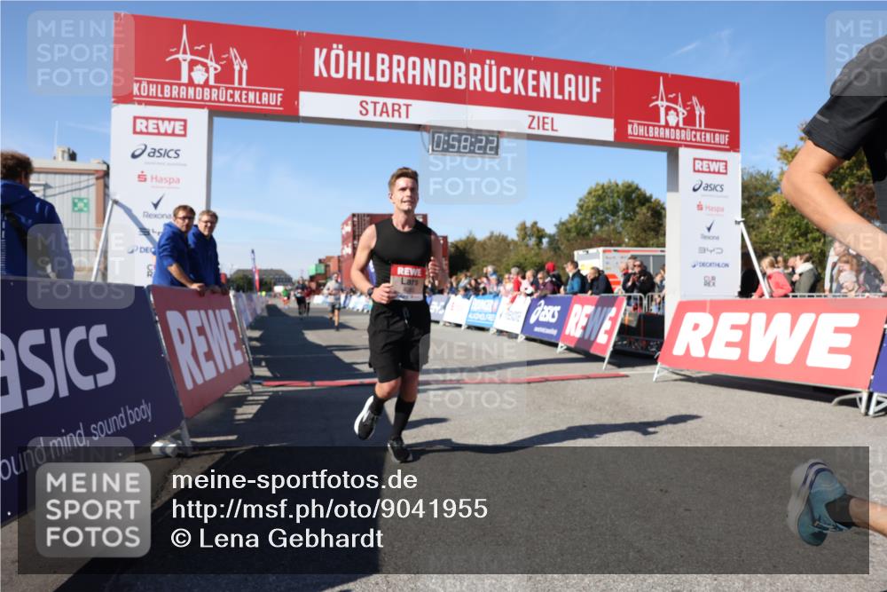 03.10.2025 - Köhlbrandbrückenlauf Lena Gebhardt http://msf.ph/oto/9041955 03.10.2025 12:58:23 Ziel 4083, 4099, 4394, 5775, 6152, 6617, 6717, 6732, 6741 meine-sportfotos.de