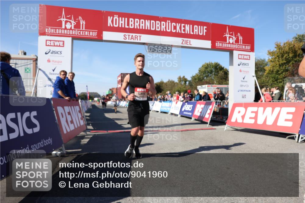 03.10.2025 - Köhlbrandbrückenlauf Lena Gebhardt http://msf.ph/oto/9041960 03.10.2025 12:58:23 Ziel 4083, 4099, 4394, 5775, 6152, 6617, 6717, 6732, 6741 meine-sportfotos.de