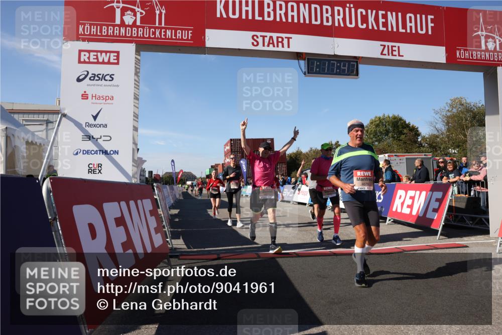 03.10.2025 - Köhlbrandbrückenlauf Lena Gebhardt http://msf.ph/oto/9041961 03.10.2025 13:17:48 Ziel 4410, 4645, 4679, 4829, 5168, 5339, 5685, 5731, 5732, 5917, 6153, 6331, 6388, 6435, 6485, 6704 meine-sportfotos.de