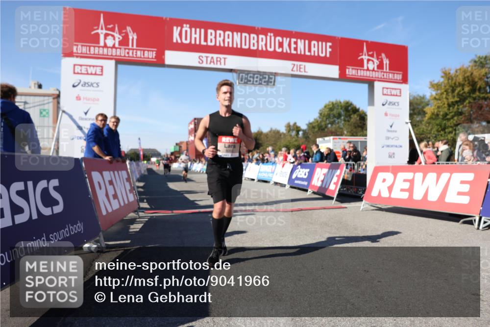 03.10.2025 - Köhlbrandbrückenlauf Lena Gebhardt http://msf.ph/oto/9041966 03.10.2025 12:58:23 Ziel 4083, 4099, 4394, 5775, 6152, 6617, 6717, 6732, 6741 meine-sportfotos.de