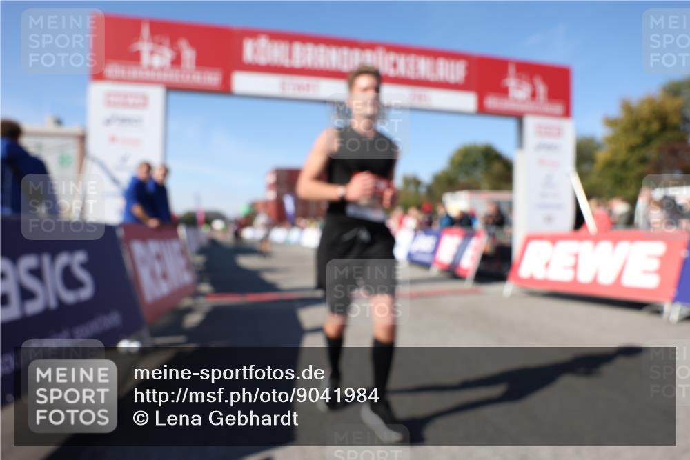 03.10.2025 - Köhlbrandbrückenlauf Lena Gebhardt http://msf.ph/oto/9041984 03.10.2025 12:58:23 Ziel 4083, 4099, 4394, 5775, 6152, 6617, 6717, 6732, 6741 meine-sportfotos.de