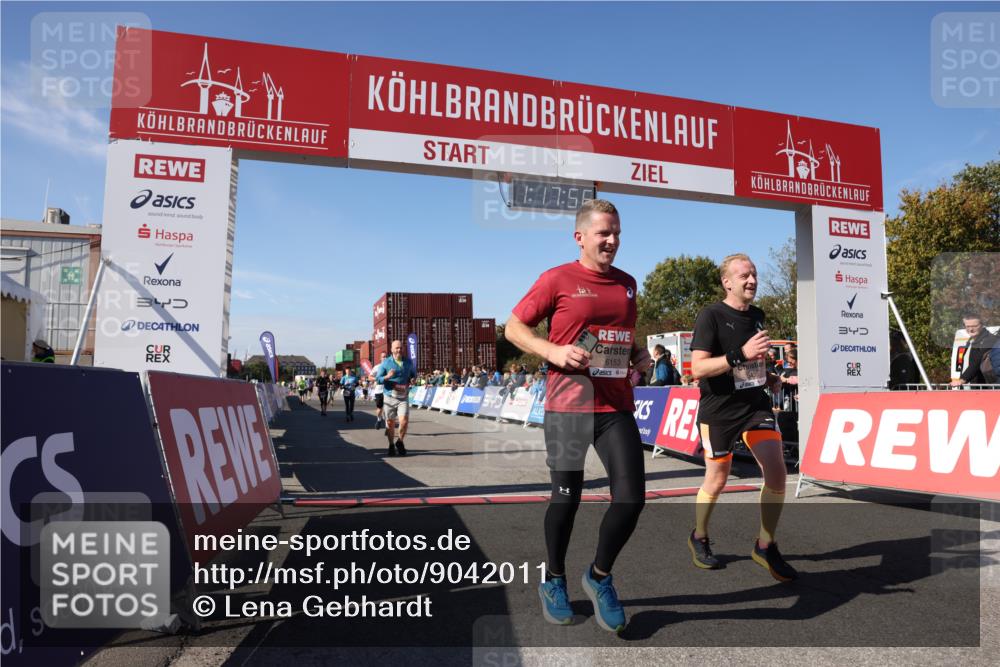 03.10.2025 - Köhlbrandbrückenlauf Lena Gebhardt http://msf.ph/oto/9042011 03.10.2025 13:17:56 Ziel 4333, 4366, 4679, 4682, 4829, 5129, 5168, 5685, 5731, 5732, 5917, 6153, 6435, 6485 meine-sportfotos.de