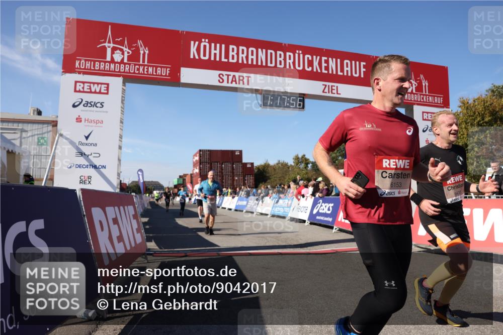 03.10.2025 - Köhlbrandbrückenlauf Lena Gebhardt http://msf.ph/oto/9042017 03.10.2025 13:17:56 Ziel 4333, 4366, 4679, 4682, 4829, 5129, 5168, 5685, 5731, 5732, 5917, 6153, 6435, 6485 meine-sportfotos.de