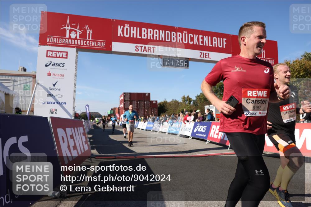03.10.2025 - Köhlbrandbrückenlauf Lena Gebhardt http://msf.ph/oto/9042024 03.10.2025 13:17:56 Ziel 4333, 4366, 4679, 4682, 4829, 5129, 5168, 5685, 5731, 5732, 5917, 6153, 6435, 6485 meine-sportfotos.de