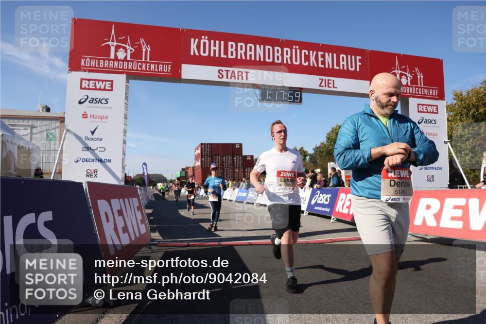 03.10.2025 - Köhlbrandbrückenlauf Lena Gebhardt http://msf.ph/oto/9042084 03.10.2025 13:17:59 Ziel 4333, 4366, 4682, 4829, 4950, 5129, 6153, 6435, 6633, 6634 meine-sportfotos.de