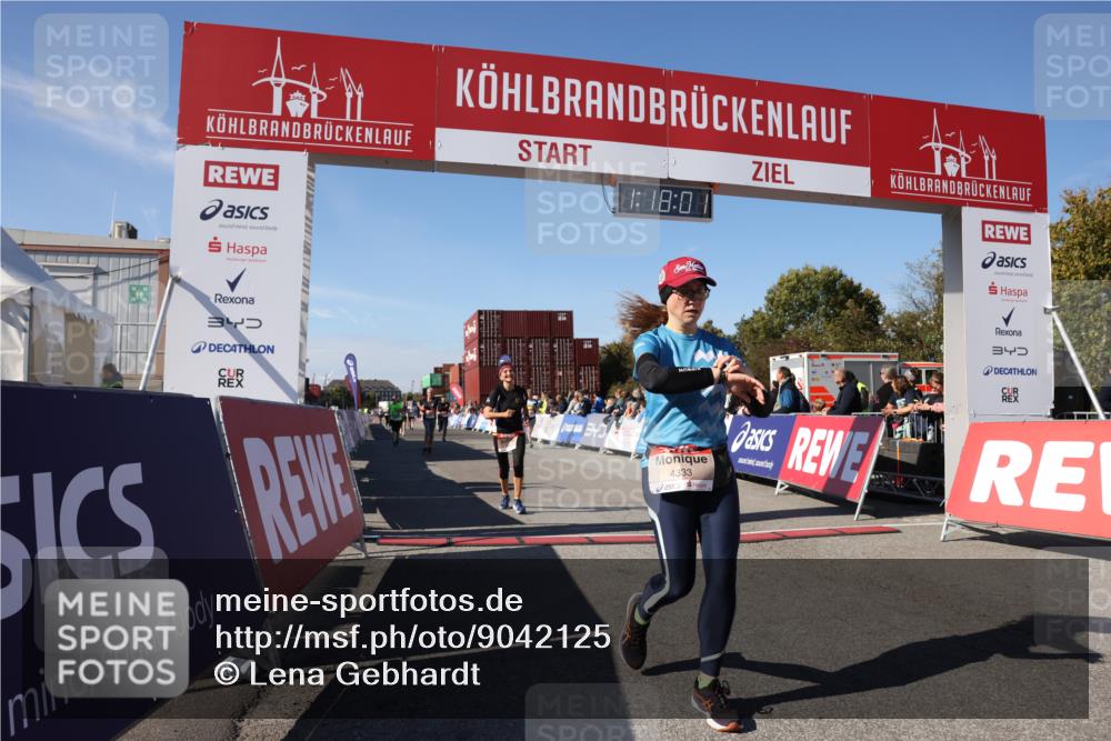 03.10.2025 - Köhlbrandbrückenlauf Lena Gebhardt http://msf.ph/oto/9042125 03.10.2025 13:18:01 Ziel 4333, 4366, 4620, 4682, 4950, 5129, 5209, 6153, 6326, 6435, 6633, 6634 meine-sportfotos.de
