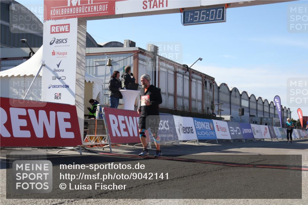 03.10.2025 - Köhlbrandbrückenlauf Luisa Fischer http://msf.ph/oto/9042141 03.10.2025 13:35:59 Ziel 4972, 6292 meine-sportfotos.de