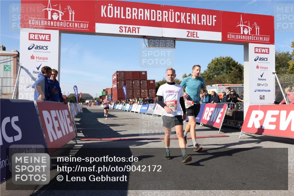 03.10.2025 - Köhlbrandbrückenlauf Lena Gebhardt http://msf.ph/oto/9042172 03.10.2025 12:58:36 Ziel 4084, 4148, 4241, 5706, 5775, 6617 meine-sportfotos.de