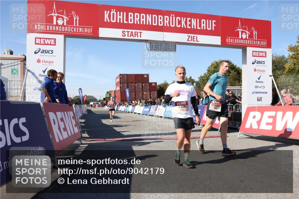 03.10.2025 - Köhlbrandbrückenlauf Lena Gebhardt http://msf.ph/oto/9042179 03.10.2025 12:58:37 Ziel 4084, 4148, 4241, 5706, 5775, 6617 meine-sportfotos.de