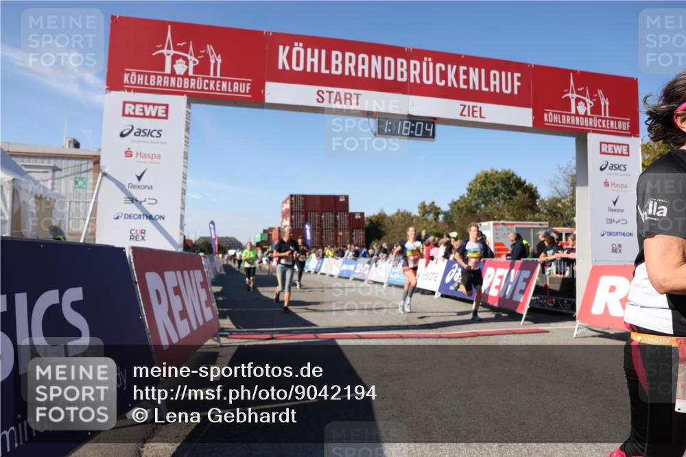 03.10.2025 - Köhlbrandbrückenlauf Lena Gebhardt http://msf.ph/oto/9042194 03.10.2025 13:18:04 Ziel 4333, 4366, 4620, 4661, 4682, 4950, 5129, 5209, 6153, 6326, 6435, 6633, 6634 meine-sportfotos.de