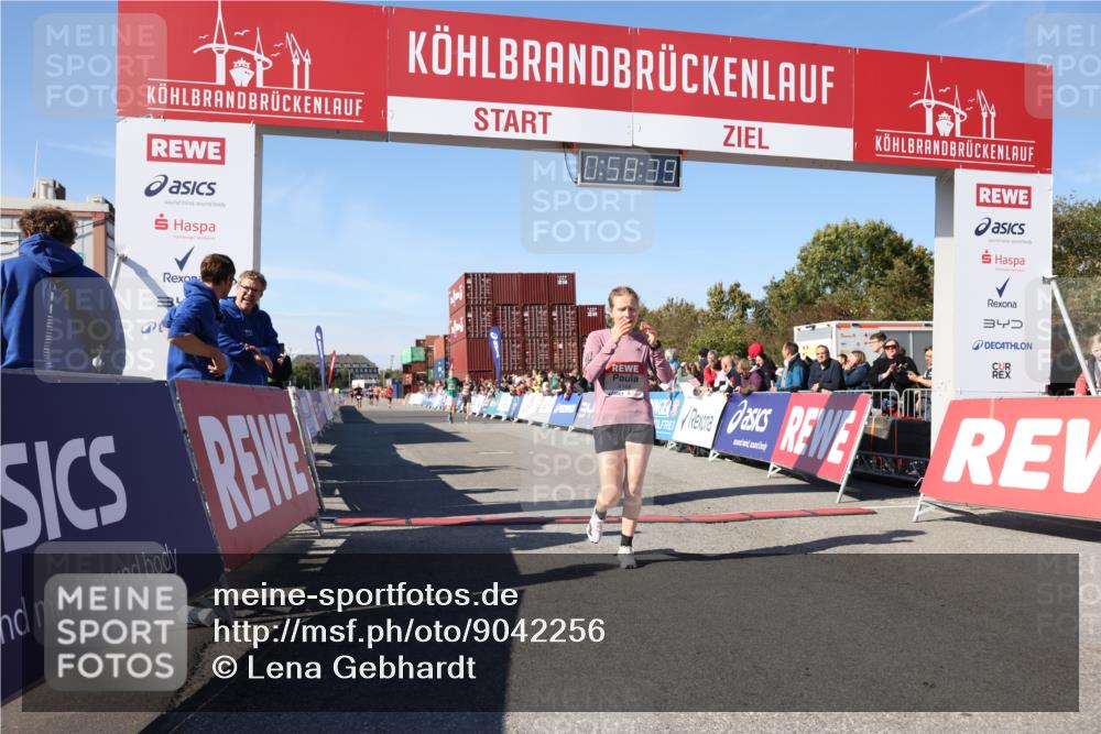 03.10.2025 - Köhlbrandbrückenlauf Lena Gebhardt http://msf.ph/oto/9042256 03.10.2025 12:58:40 Ziel 4084, 4148, 4241, 5706, 5824, 6167 meine-sportfotos.de