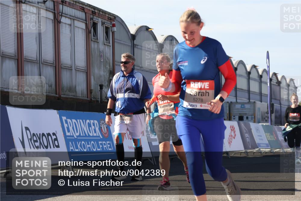 03.10.2025 - Köhlbrandbrückenlauf Luisa Fischer http://msf.ph/oto/9042389 03.10.2025 13:36:33 Ziel 4735, 5199, 5278, 5585, 6003, 6004, 6023, 6825 meine-sportfotos.de