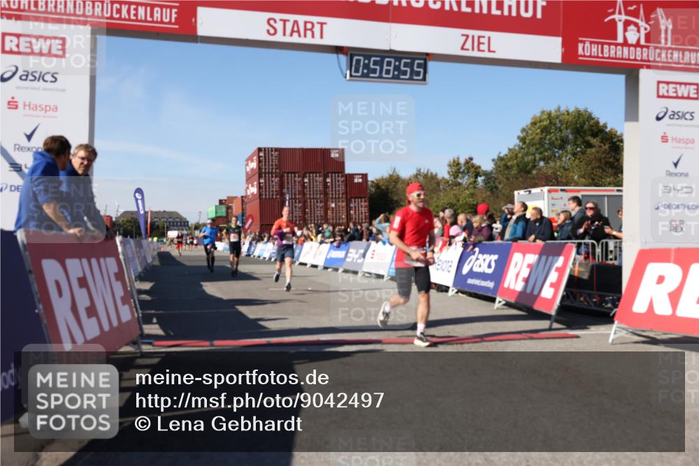 03.10.2025 - Köhlbrandbrückenlauf Lena Gebhardt http://msf.ph/oto/9042497 03.10.2025 12:58:55 Ziel 4126, 4368, 5824, 5955, 6167, 6611, 6674 meine-sportfotos.de