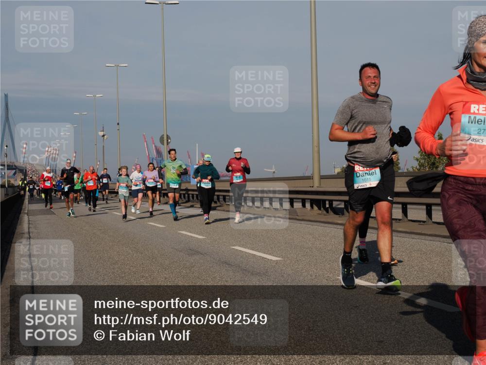 03.10.2025 - Köhlbrandbrückenlauf Fabian Wolf http://msf.ph/oto/9042549 03.10.2025 09:56:00 Position 3 1015, 27 meine-sportfotos.de
