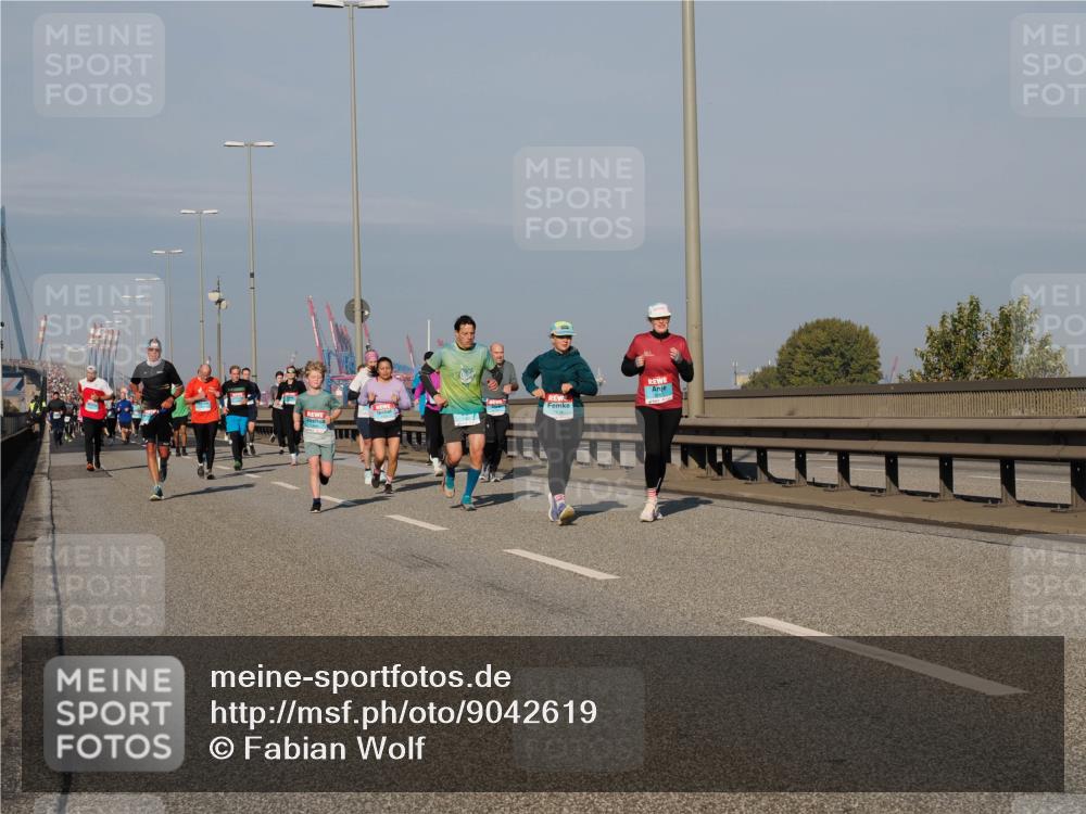 03.10.2025 - Köhlbrandbrückenlauf Fabian Wolf http://msf.ph/oto/9042619 03.10.2025 09:56:02 Position 3  meine-sportfotos.de